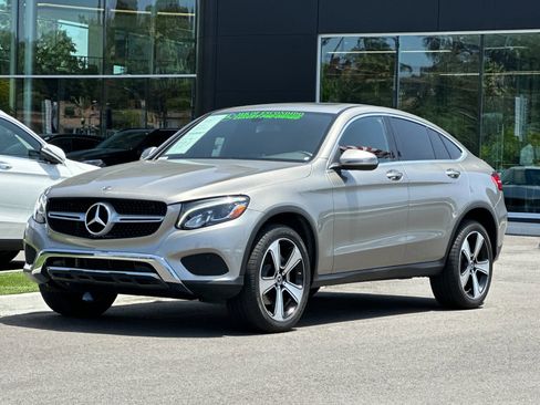 Used 2019 Mercedes-Benz GLC 300 4MATIC Coupe image 7