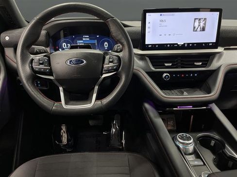 Used 2025 Ford Explorer ST-Line w/ Premium Package image 5