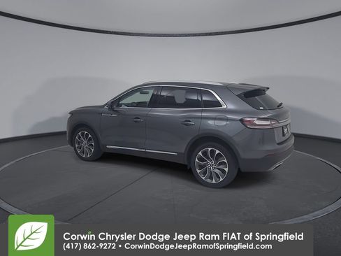 Used 2023 Lincoln Nautilus Reserve AWD/4WD image 10