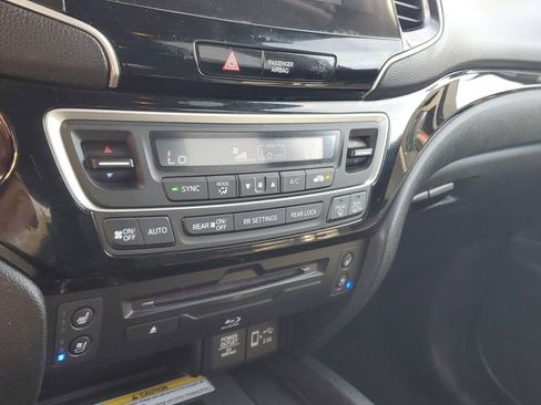 Used 2020 Honda Pilot Elite image 22