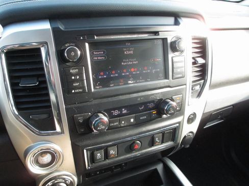 Used 2019 Nissan Titan PRO-4X w/ Pro-4x Utility Package image 24