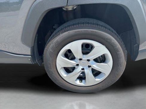 Used 2025 Toyota RAV4 LE FWD image 39
