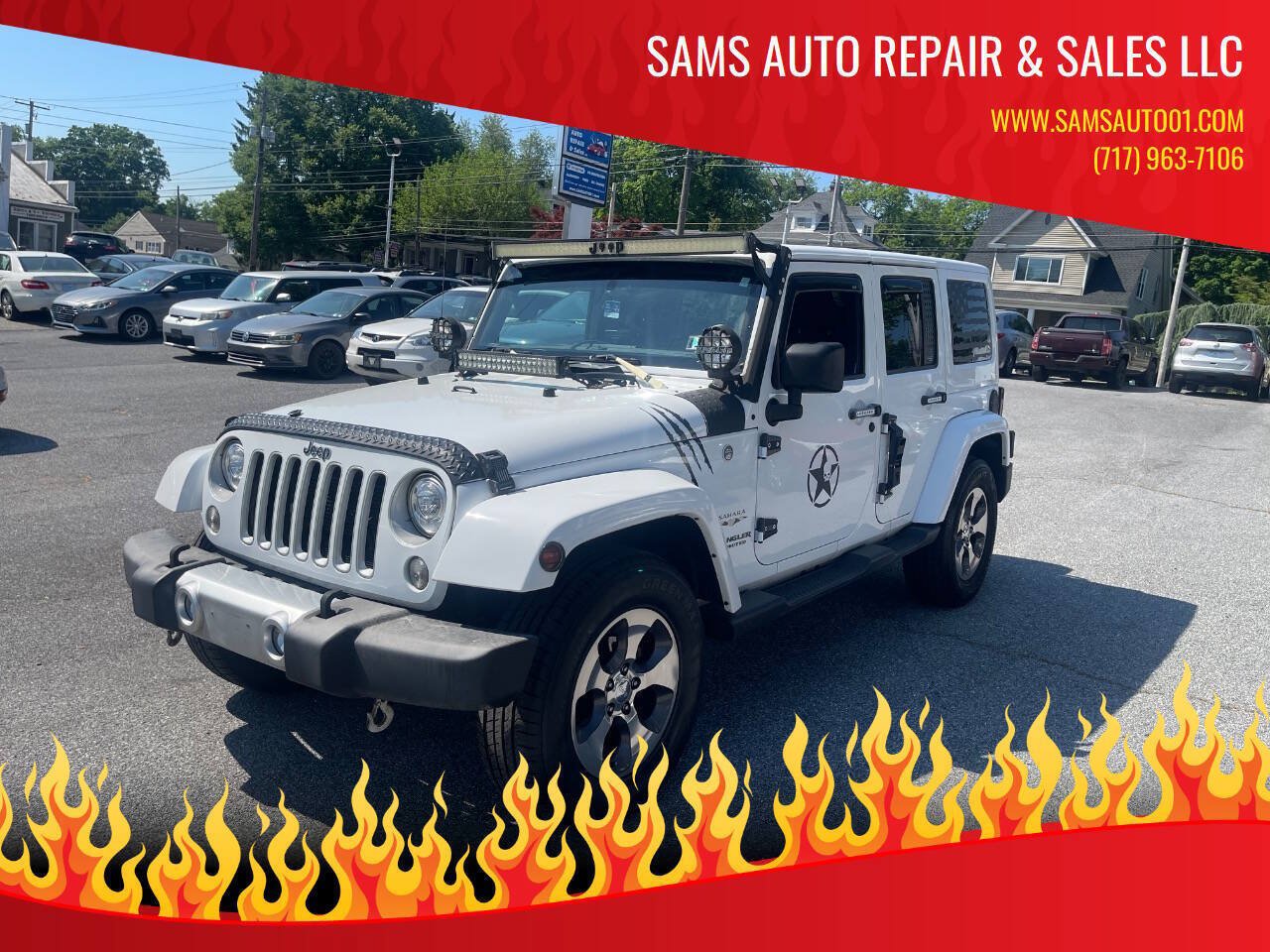 Used 2017 Jeep Wrangler Unlimited Sahara w/ Dual Top Group AWD/4WD image 1