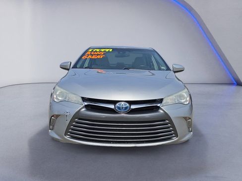 Used 2016 Toyota Camry XLE w/ Moonroof Package FWD image 8