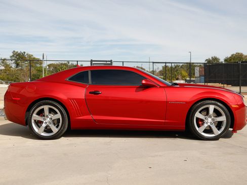 Used 2013 Chevrolet Camaro LT w/ RS Package image 18