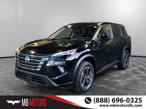 Used 2024 Nissan Rogue SV image 10