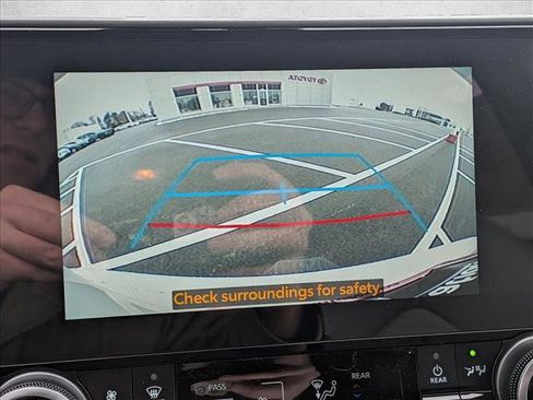 New 2026 Toyota Highlander XLE image 13