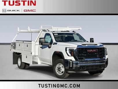 New 2026 GMC Sierra 3500 Pro w/ Fleet Convenience Package