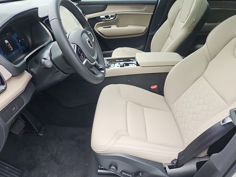 New 2026 Volvo XC90 B6 Plus w/ Protection Package Premier AWD/4WD image 22