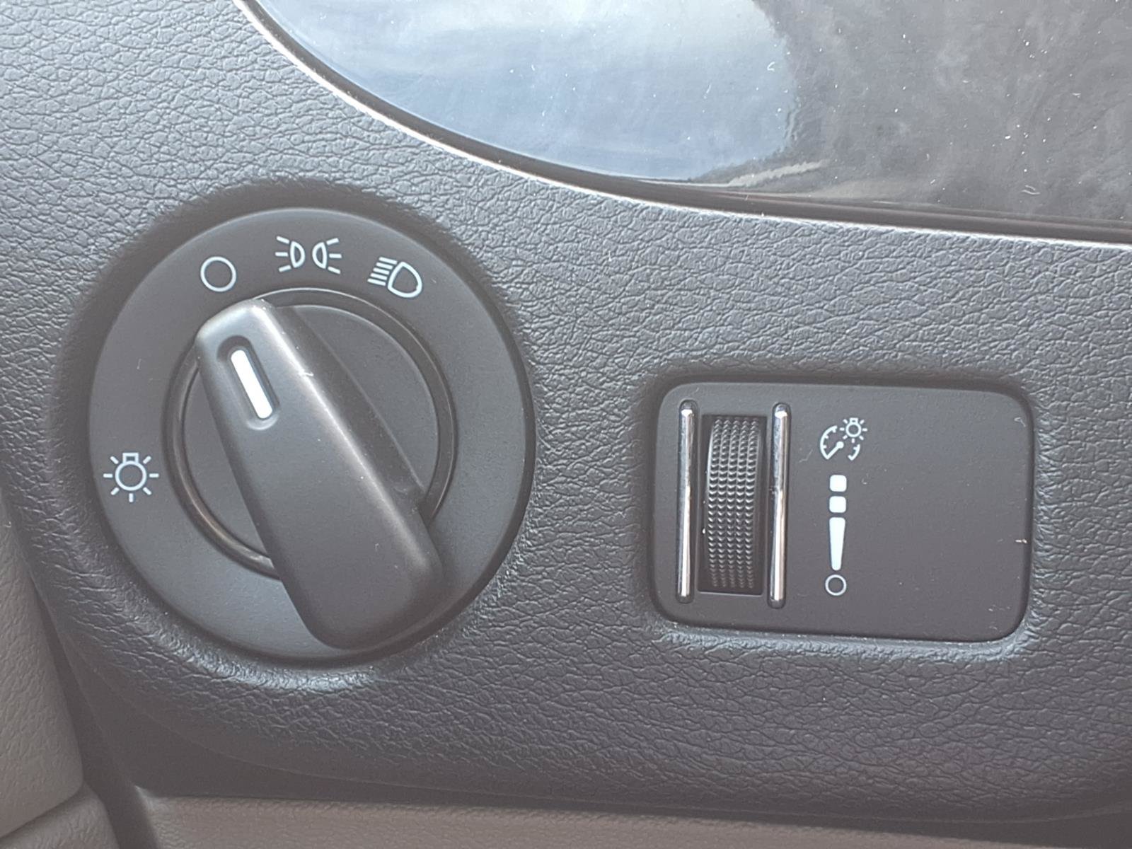 Used 2017 Dodge Grand Caravan SE w/ Power Window Group FWD image 7