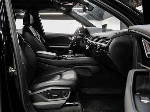 Used 2019 Audi Q7 3.0T Prestige w/ Prestige Package AWD/4WD image 47
