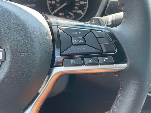 Used 2023 Nissan Altima 2.5 SR w/ SR Premium Package FWD image 23