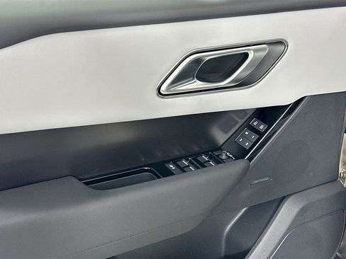 Used 2026 Land Rover Range Rover Velar Dynamic SE image 15