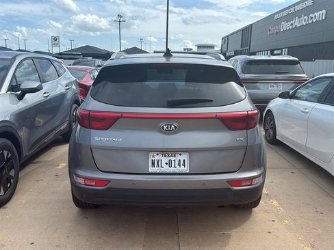 Used 2017 Kia Sportage EX w/ EX Technology Package FWD image 9