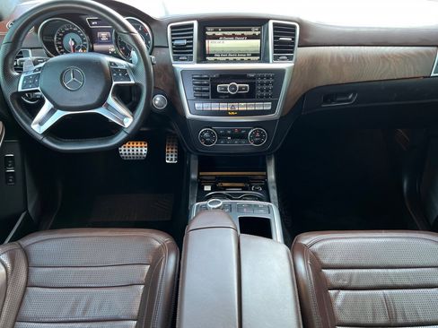 Used 2016 Mercedes-Benz GL 63 AMG 4MATIC image 13