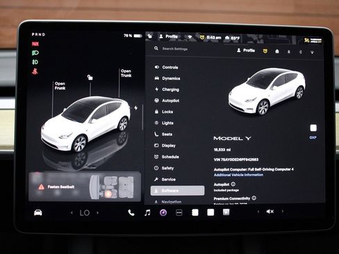 Used 2023 Tesla Model Y 2WD image 14