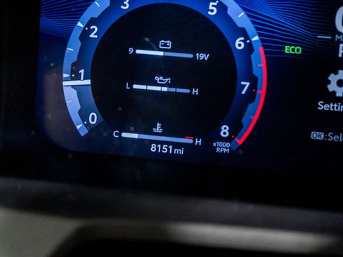 Used 2025 Toyota 4Runner TRD Off-Road image 39