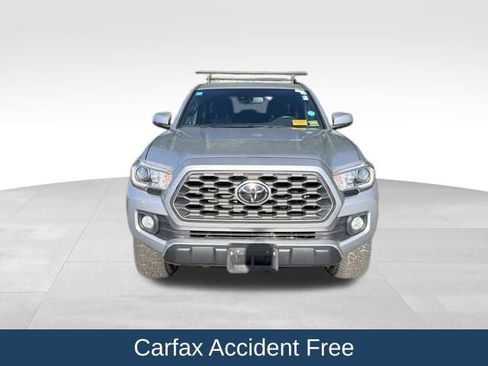 Used 2020 Toyota Tacoma TRD Off-Road w/ Technology Package AWD/4WD image 3