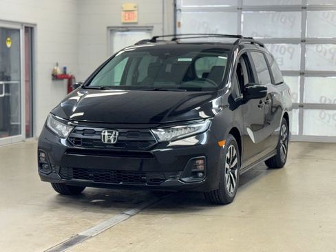 New 2026 Honda Odyssey EX-L image 3