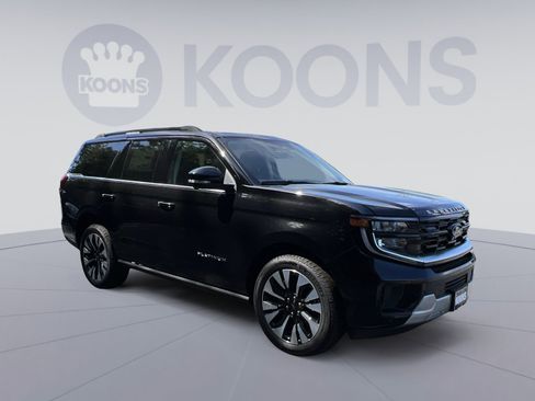 New 2026 Ford Expedition Platinum w/ Driver's Package AWD/4WD image 2