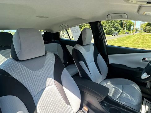 Used 2018 Toyota Prius Two w/ Prius Two Safety Plus Package FWD image 24