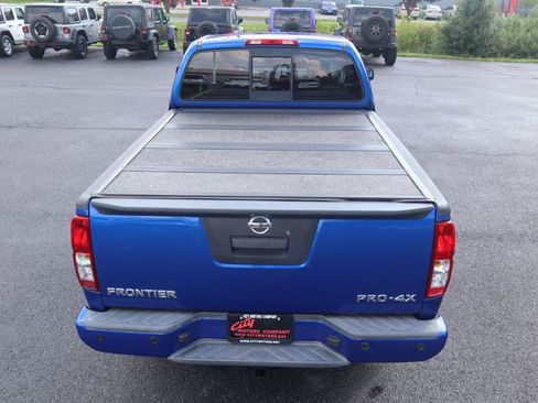 Used 2013 Nissan Frontier PRO-4X AWD/4WD image 8