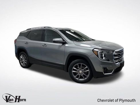Used 2023 GMC Terrain SLT image 1