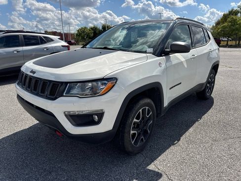 Used 2019 Jeep Compass Trailhawk w/ Safety & Security Group AWD/4WD image 1