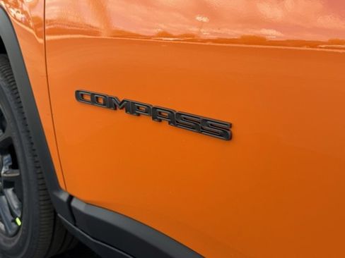 New 2026 Jeep Compass Latitude image 10