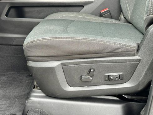 Used 2024 RAM 3500 Big Horn w/ Night Edition image 17