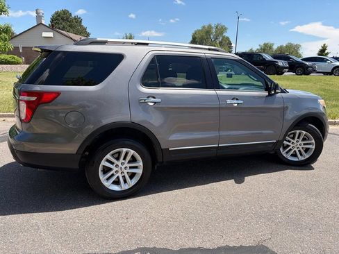 Used 2014 Ford Explorer XLT w/ Equipment Group 201A AWD/4WD image 4