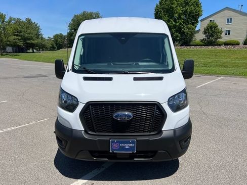 Used 2025 Ford Transit 250 148 Medium Roof RWD image 3