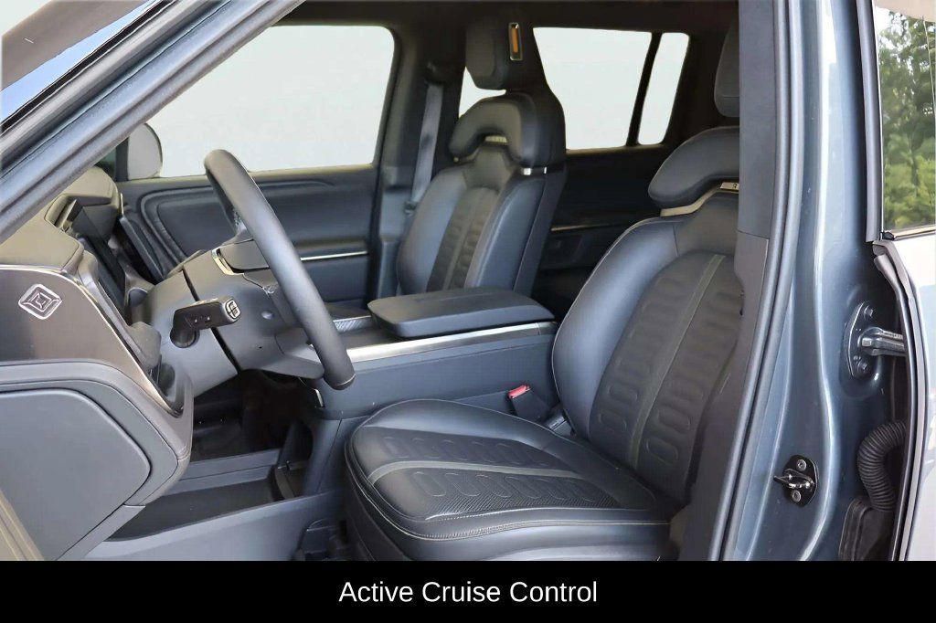 Used 2024 Rivian R1S Adventure Dual AWD/4WD image 12