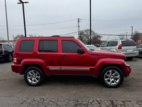 Used 2008 Jeep Liberty Limited w/ Premium Group II image 4