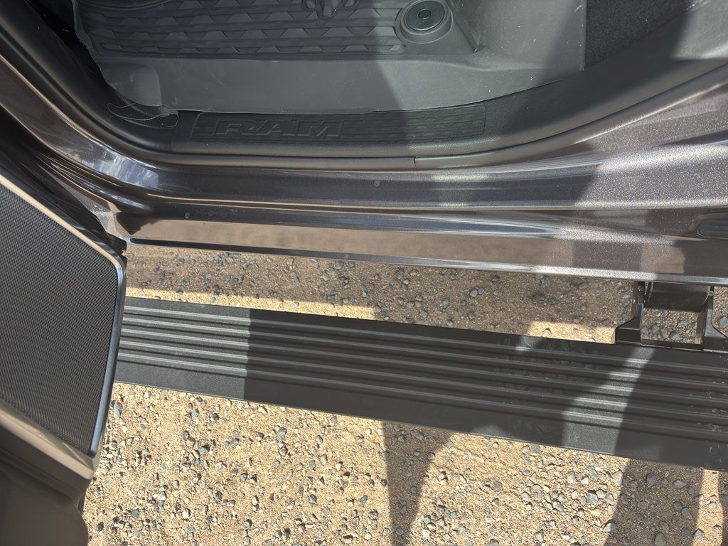 New 2026 RAM 2500 Laramie AWD/4WD image 15