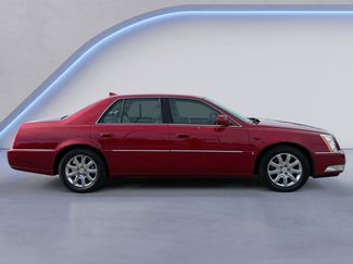 Used 2009 Cadillac DTS w/ Trunk Convenience Package video 2