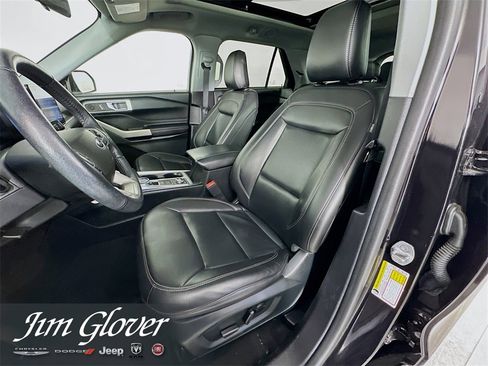Used 2022 Ford Explorer XLT w/ Equipment Group 202A image 25