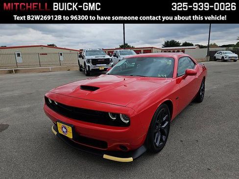 Used 2023 Dodge Challenger R/T w/ Blacktop Package RWD image 1