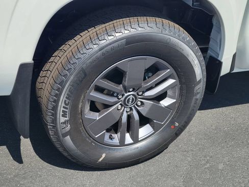 New 2026 Nissan Frontier SV RWD image 3