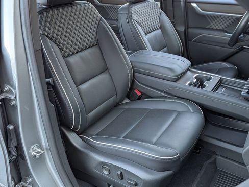 Used 2024 GMC Acadia Denali w/ Super Cruise Package image 24