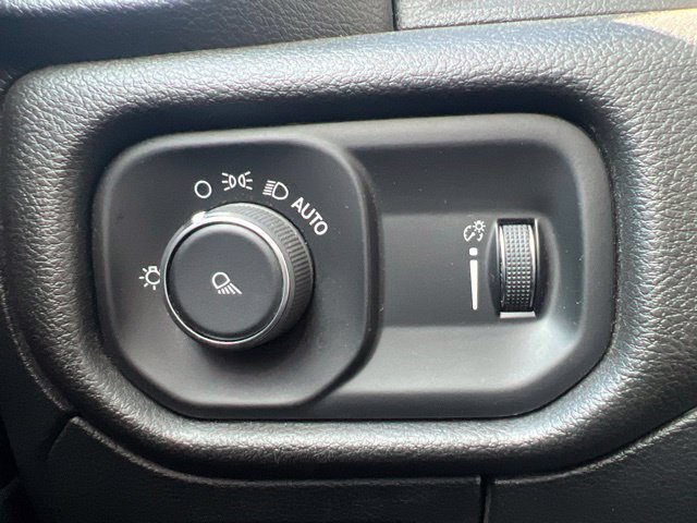 Used 2023 RAM 1500 Big Horn RWD image 16