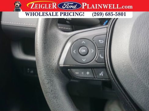 Used 2022 Toyota RAV4 XLE image 24