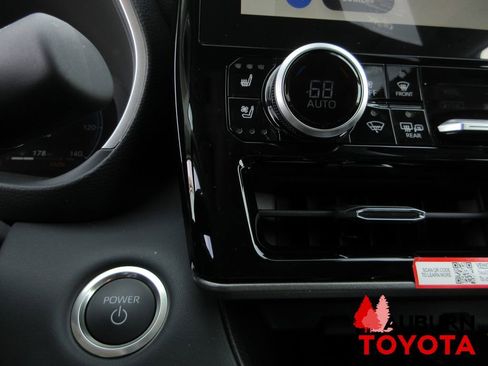 New 2026 Toyota Highlander Limited AWD/4WD image 38