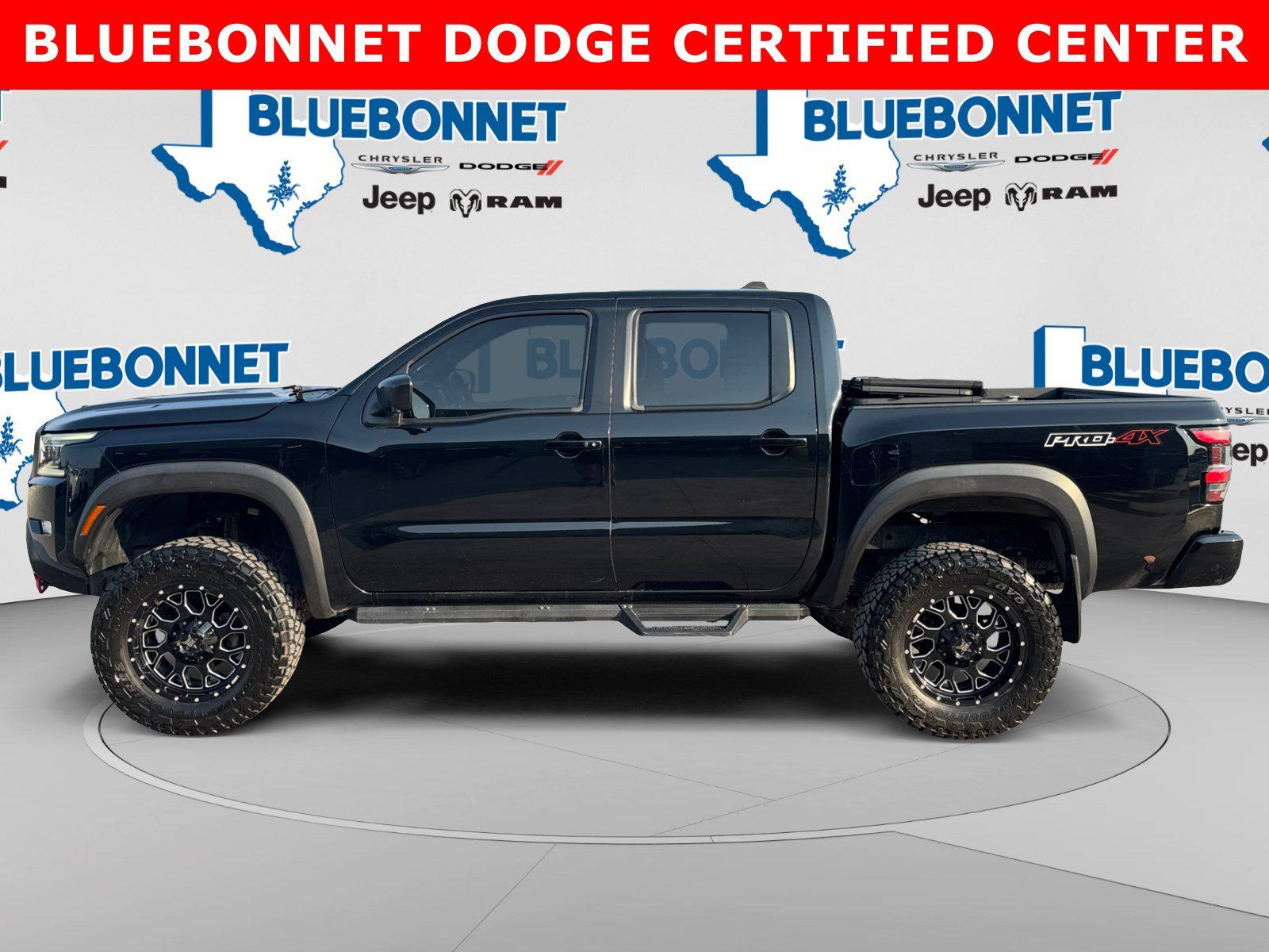 Used 2023 Nissan Frontier PRO-4X w/ Pro Convenience Package AWD/4WD image 8