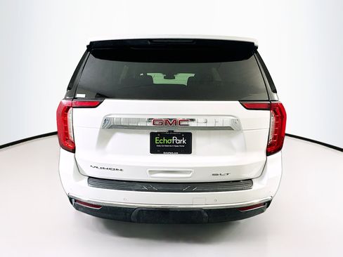 Used 2024 GMC Yukon SLT image 7