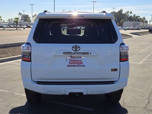 Certified 2023 Toyota 4Runner 40th Anniversary SE image 5