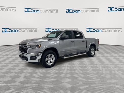 Used 2025 RAM 1500 Big Horn AWD/4WD image 4