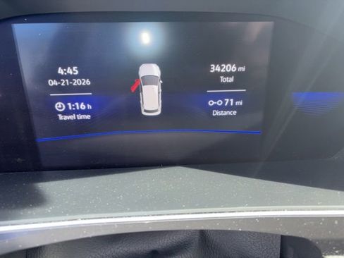 Used 2022 Volkswagen Tiguan SE image 13