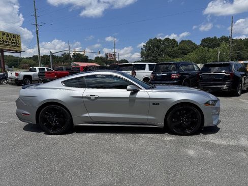 Used 2020 Ford Mustang GT w/ Black Accent Package RWD image 5