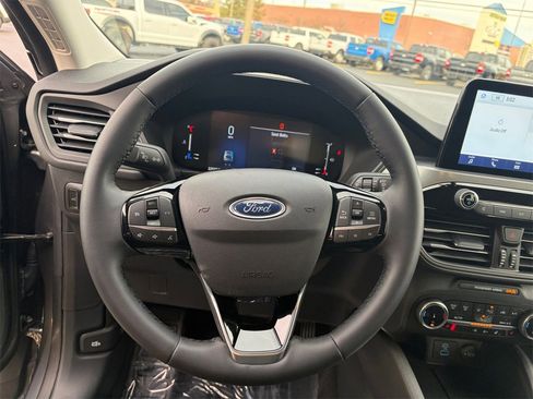 Used 2023 Ford Escape Active image 11